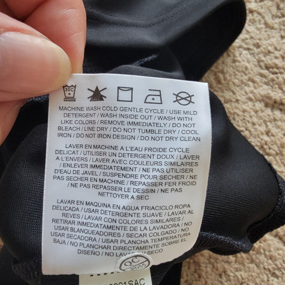 Nike Black Performance Jacket with Red and Blue Accents - Picture 13 of 14